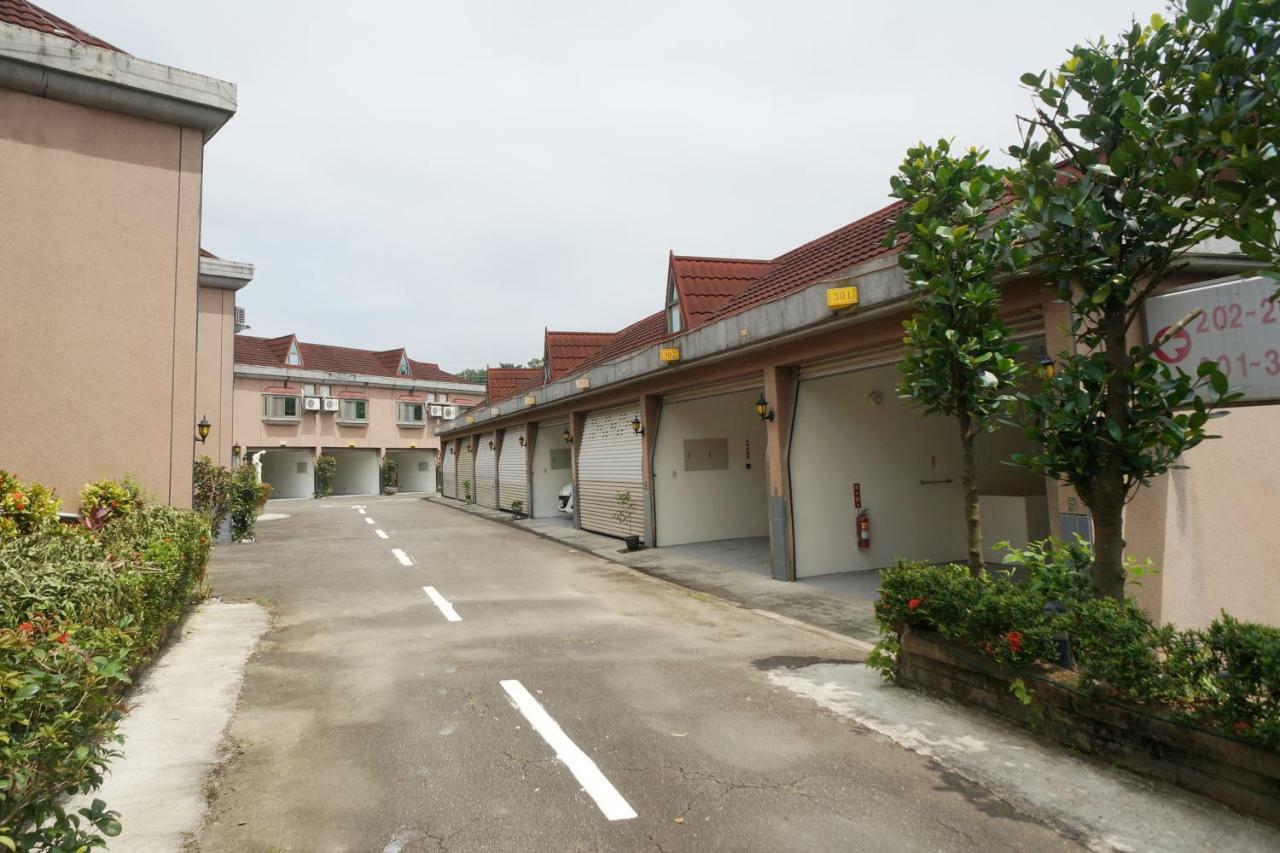 愛情海 Motel Toufen Exterior photo