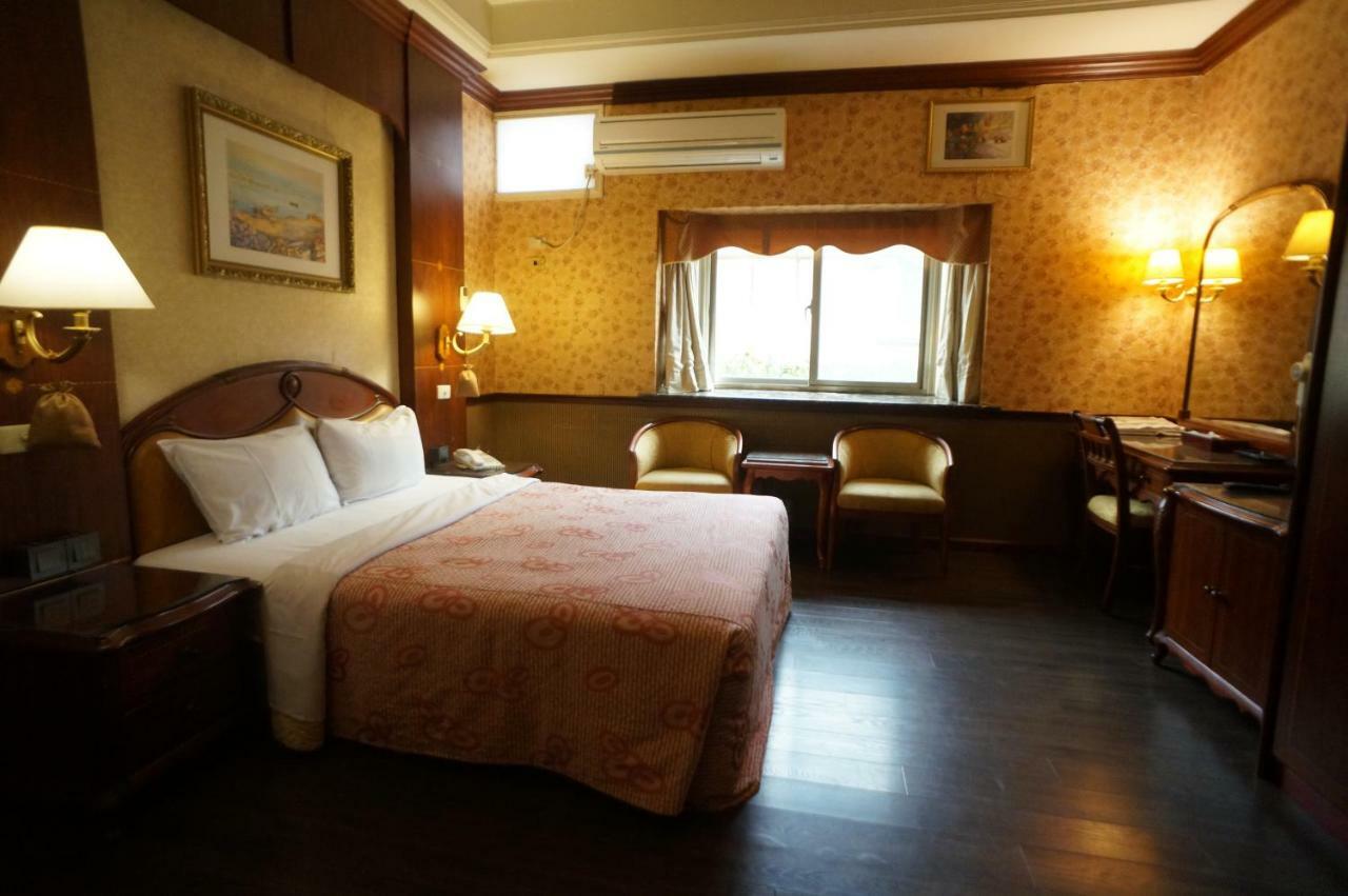 愛情海 Motel Toufen Exterior photo
