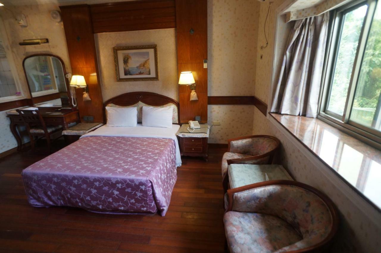 愛情海 Motel Toufen Exterior photo
